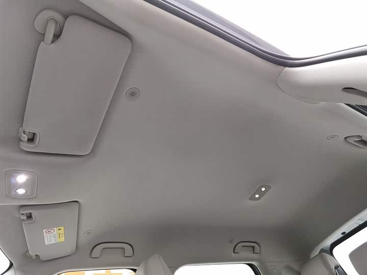 Фото 14 - BYD Yuan Up