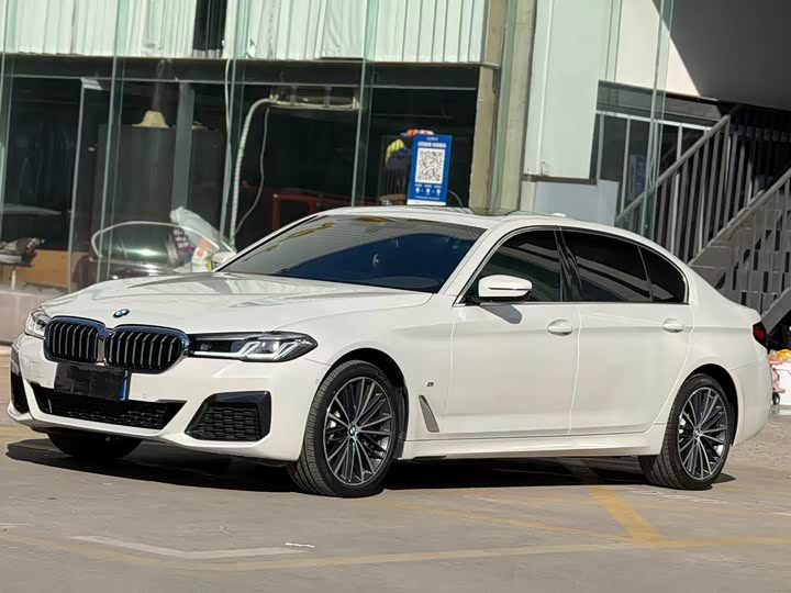 Фото 1 - BMW 5 Series