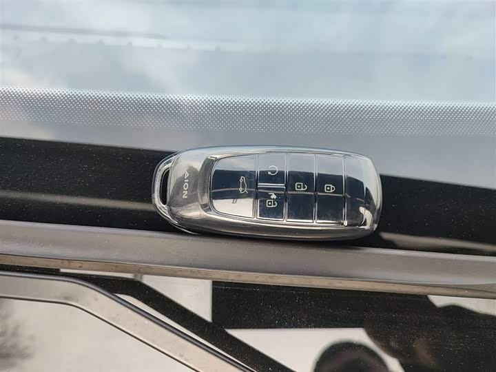 Фото 9 - GAC Aion Y