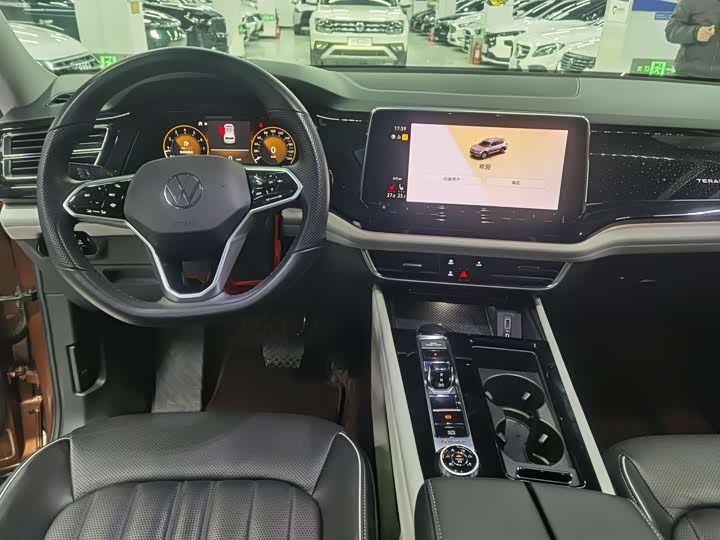 Фото 10 - Volkswagen Teramont Pro