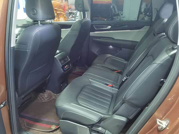 Фото 8 - Volkswagen Teramont Pro