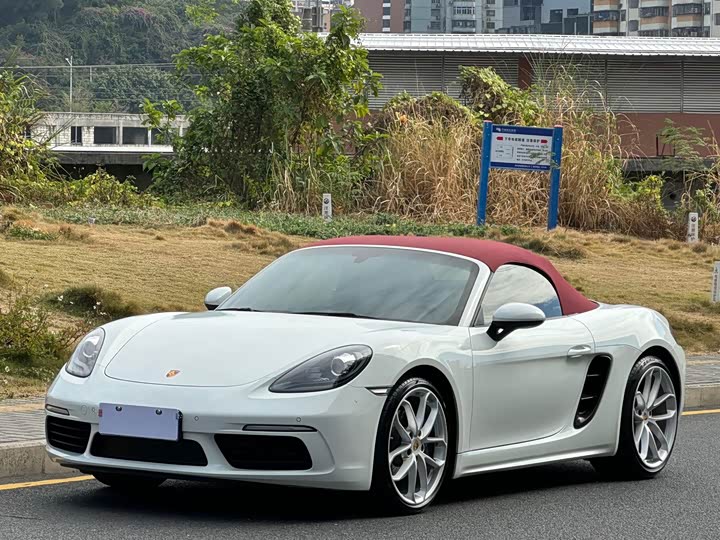 Фото 3 - Porsche 718