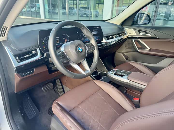 Фото 13 - BMW X1