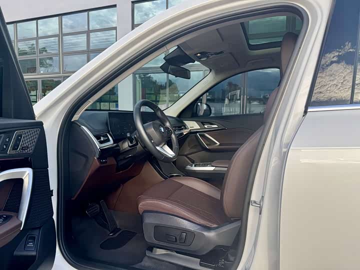 Фото 14 - BMW X1