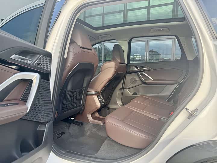 Фото 15 - BMW X1