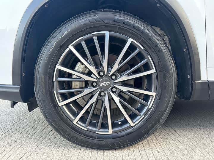 Фото 10 - Chery Tiggo 8 Pro