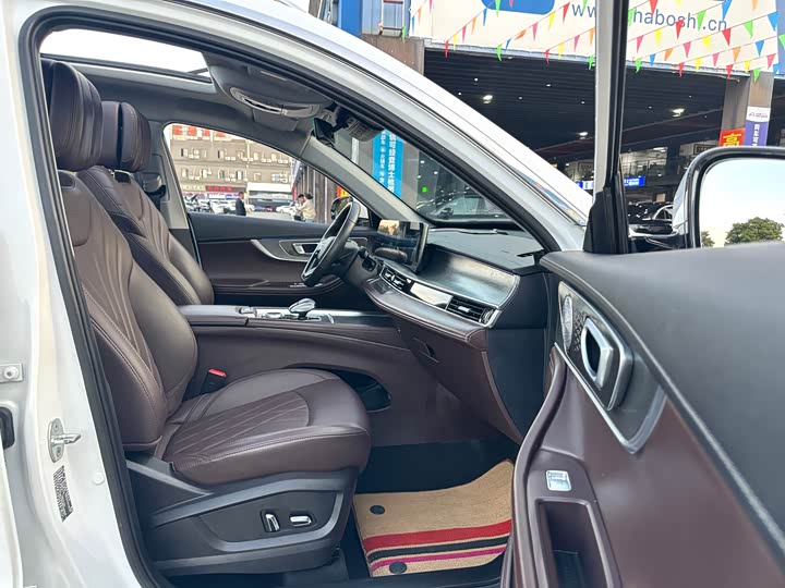 Фото 16 - Chery Tiggo 8 Pro