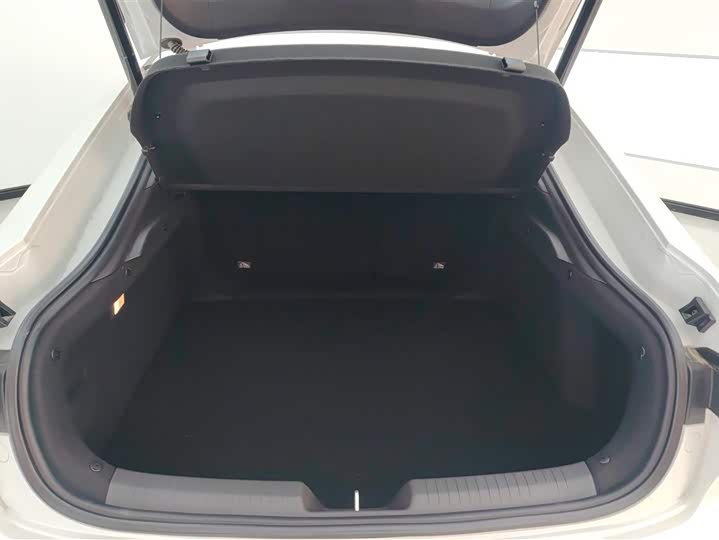 Фото 4 - Changan UNI-V Hybrid