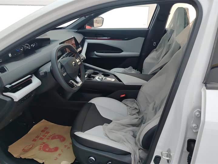 Фото 9 - Changan UNI-V Hybrid