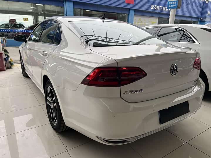 Фото 7 - Volkswagen Lamando L