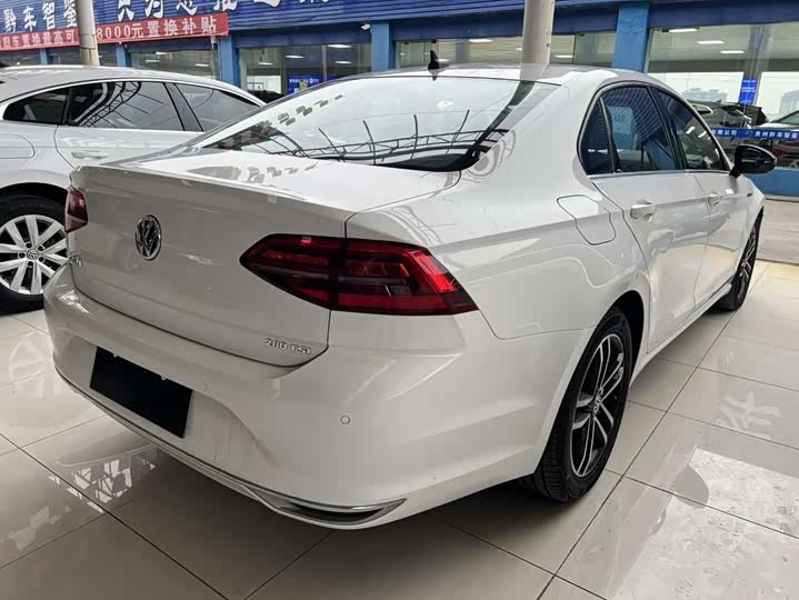 Фото 8 - Volkswagen Lamando L