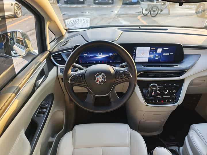 Фото 12 - Buick GL8 ES