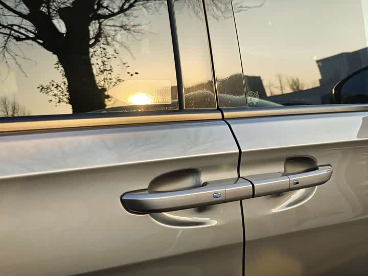 Фото 17 - Buick GL8 ES