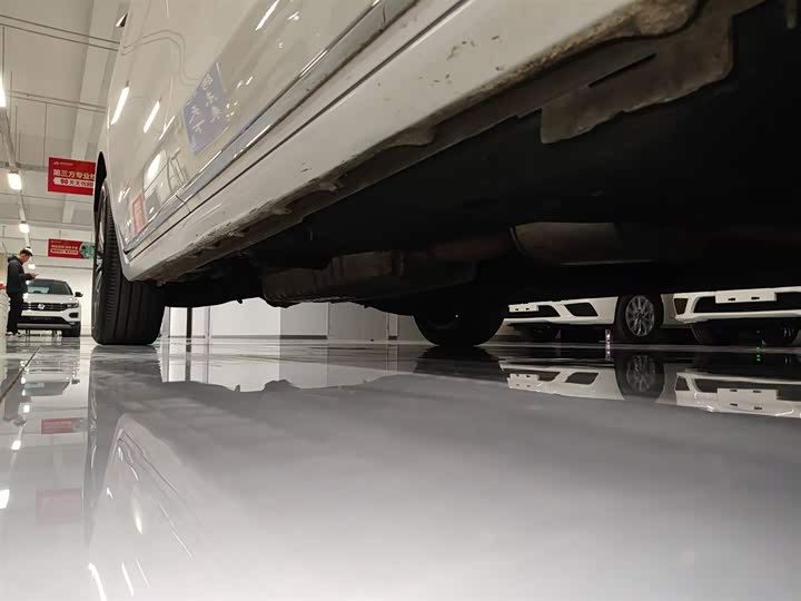 Фото 21 - Buick GL8 ES