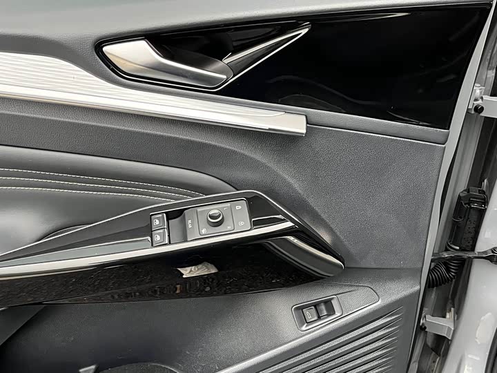 Фото 32 - Volkswagen ID.4 Crozz