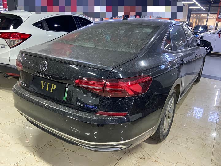 Фото 4 - Volkswagen Passat Hybrid