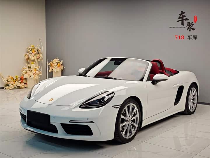 Фото 1 - Porsche 718