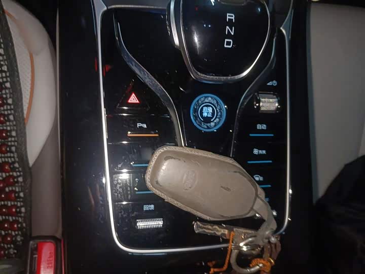 Фото 19 - BYD Qin Plus