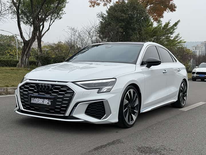 Фото 1 - Audi A3