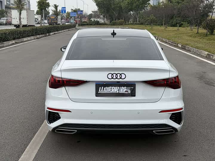 Фото 5 - Audi A3