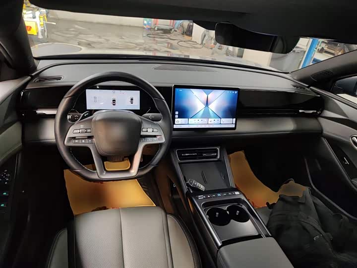 Фото 12 - BYD Qin L