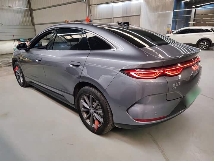 Фото 21 - BYD Qin L