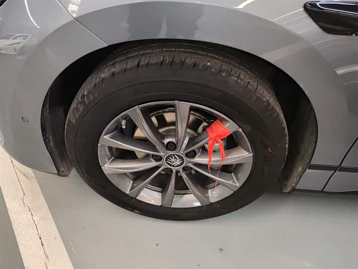 Фото 25 - BYD Qin L