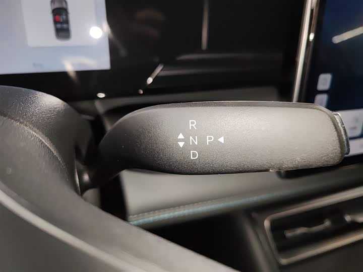 Фото 6 - BYD Qin L