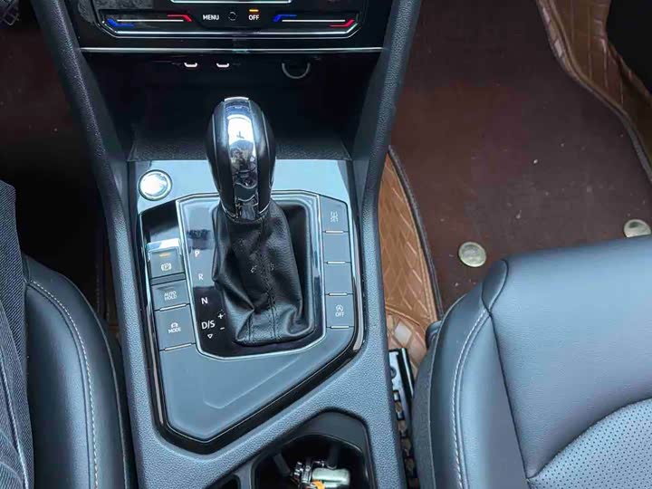 Фото 13 - Volkswagen Tharu