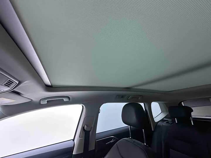 Фото 14 - Volkswagen Tharu