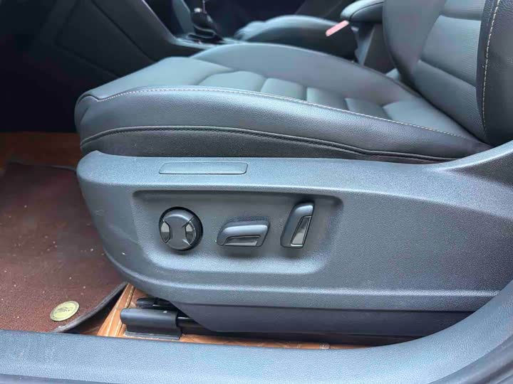 Фото 15 - Volkswagen Tharu