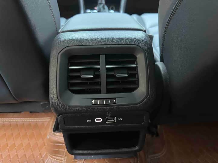 Фото 16 - Volkswagen Tharu