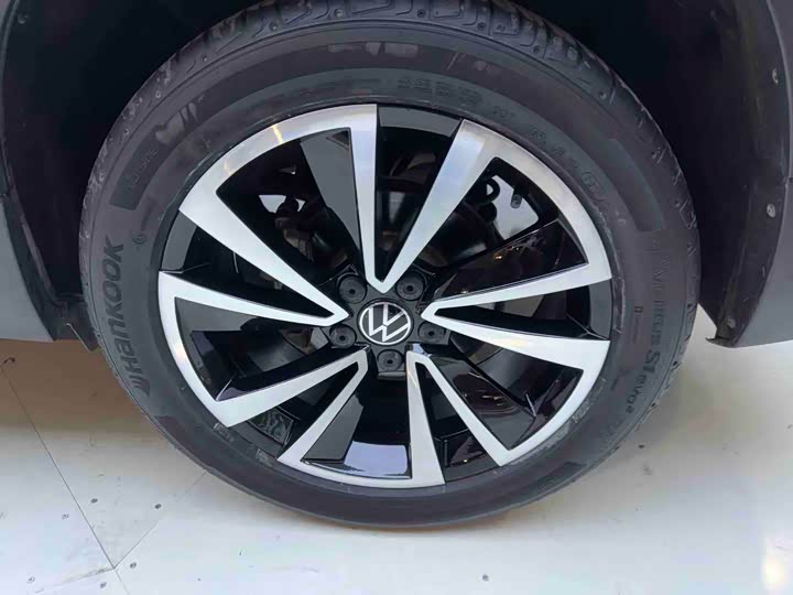 Фото 17 - Volkswagen Tharu