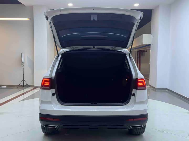 Фото 19 - Volkswagen Tharu