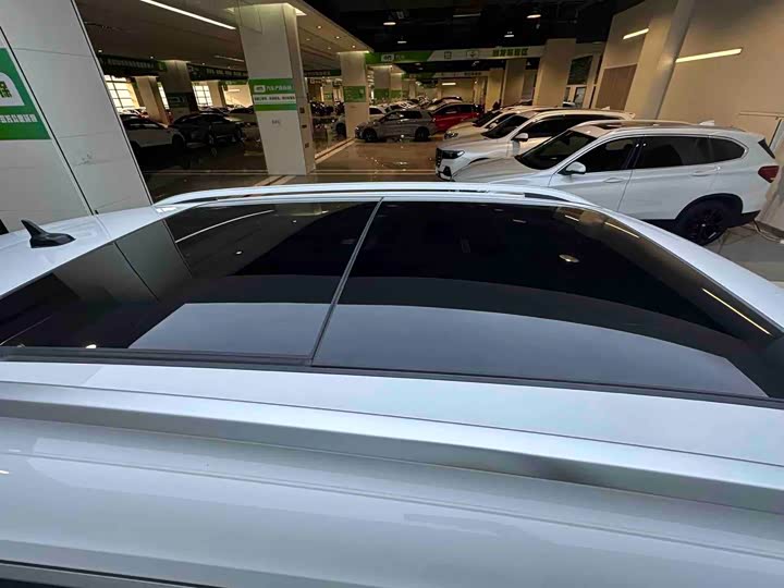 Фото 8 - Volkswagen Tharu