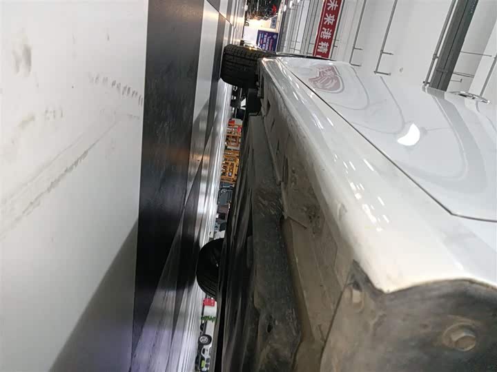 Фото 21 - Toyota Camry