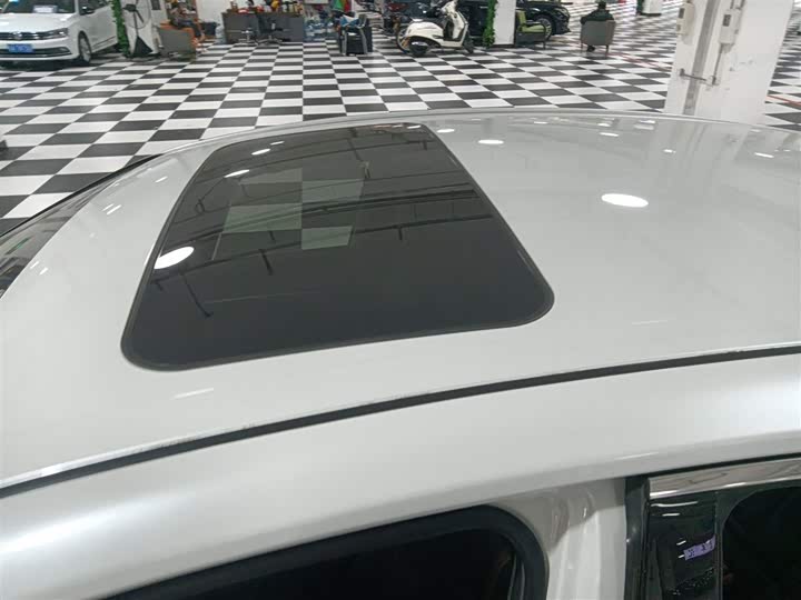 Фото 27 - Toyota Camry