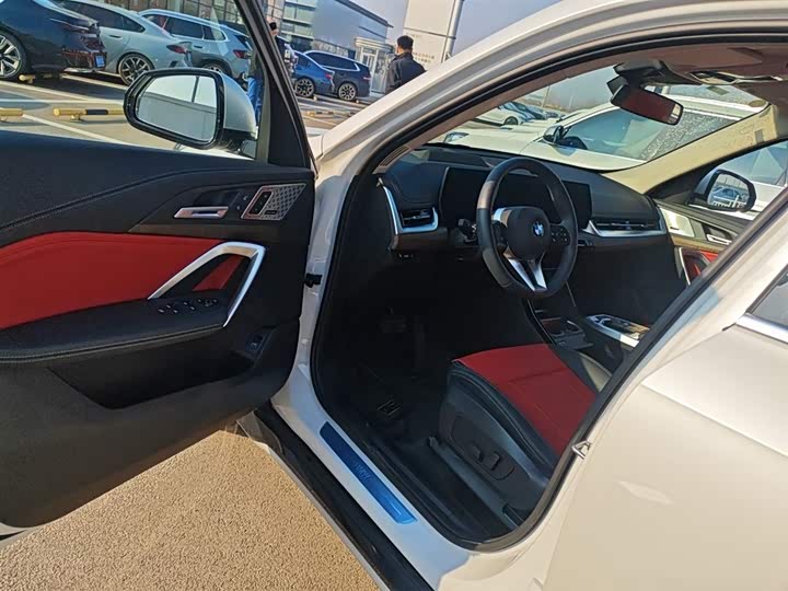 Фото 16 - BMW X1