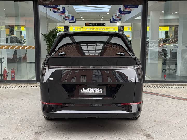 Фото 5 - XPeng X9