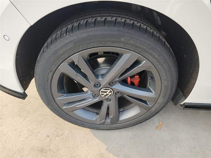 Фото 26 - Volkswagen Golf