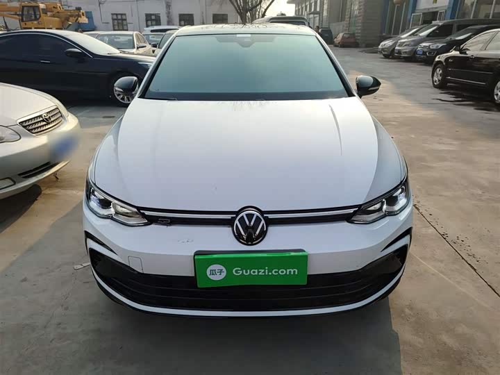 Фото 3 - Volkswagen Golf