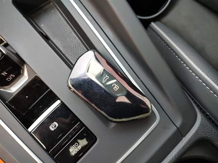 Фото 9 - Volkswagen Golf