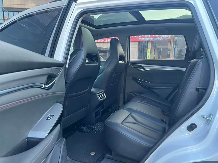 Фото 9 - Changan CS75 Plus