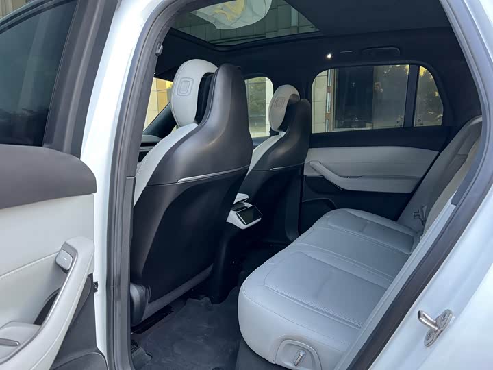 Фото 18 - Nio ES6