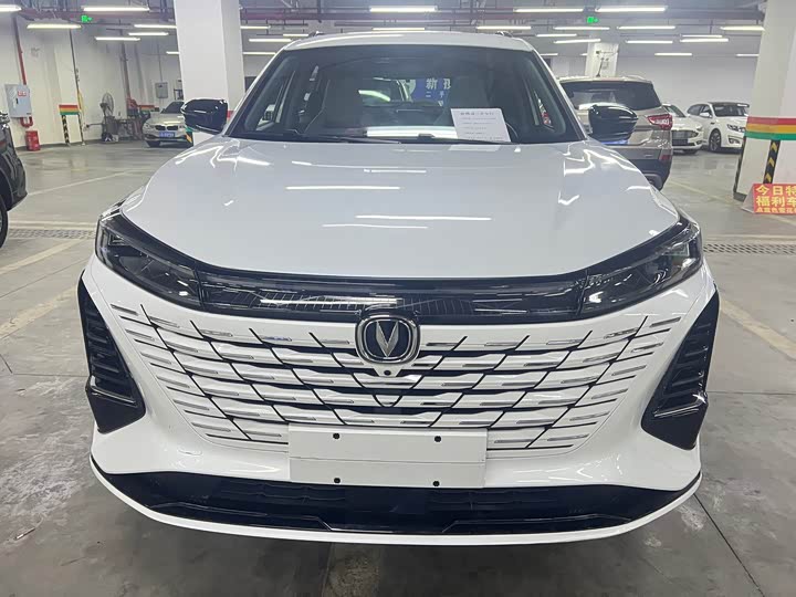 Фото 2 - Changan CS75 Plus