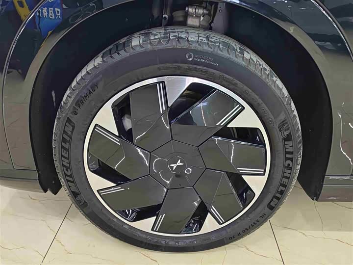 Фото 8 - XPeng X9