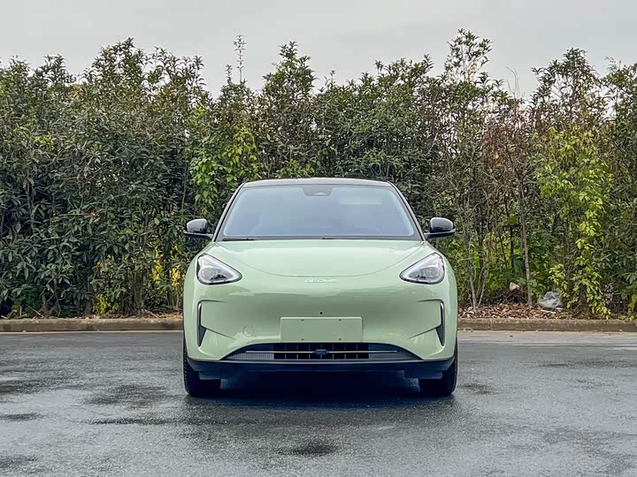 Фото 2 - Geely Galaxy Geome