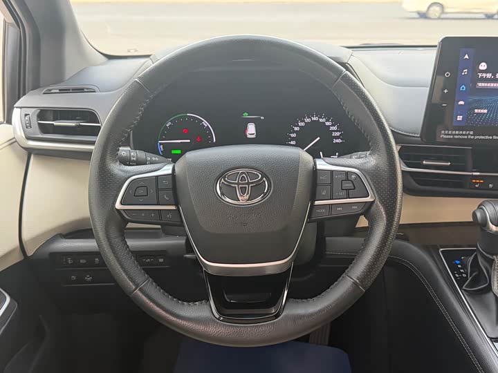 Фото 14 - Toyota Sienna