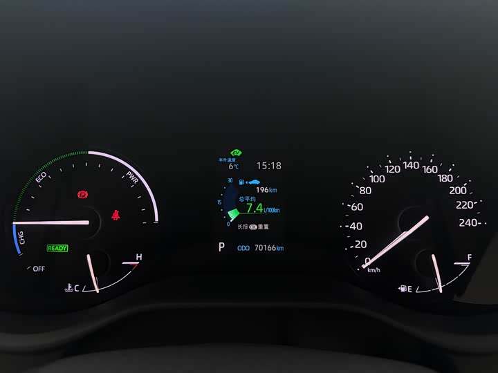 Фото 19 - Toyota Sienna