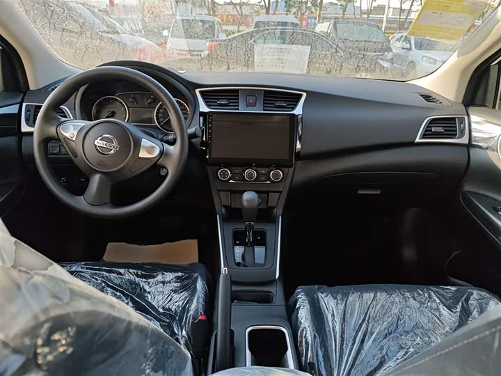 Фото 10 - Nissan Sylphy